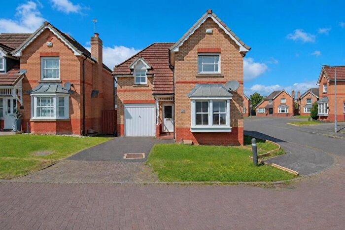 3 Bedroom Detached House For Sale In Lilac Wynd, Cambuslang, G72