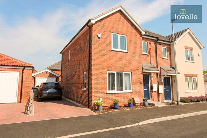3 Bedroom Semi-Detached House For Sale In Lavender Way, Louth, LN11