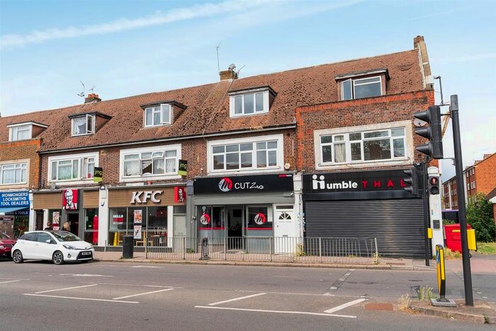 3 Bedroom Flat To Rent In Rochester Parade, High Street, Feltham, TW13