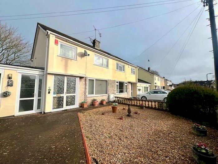 3 Bedroom Semi-Detached House To Rent In Redfield Grove, Midsomer Norton, BA3