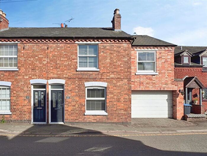 3 Bedroom Terraced House For Sale In Pendicke Street, Southam, CV47