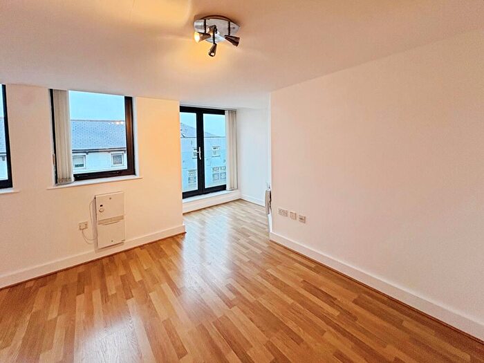 1 Bedroom Flat To Rent In Cowbridge Road East, Cardiff, CF11