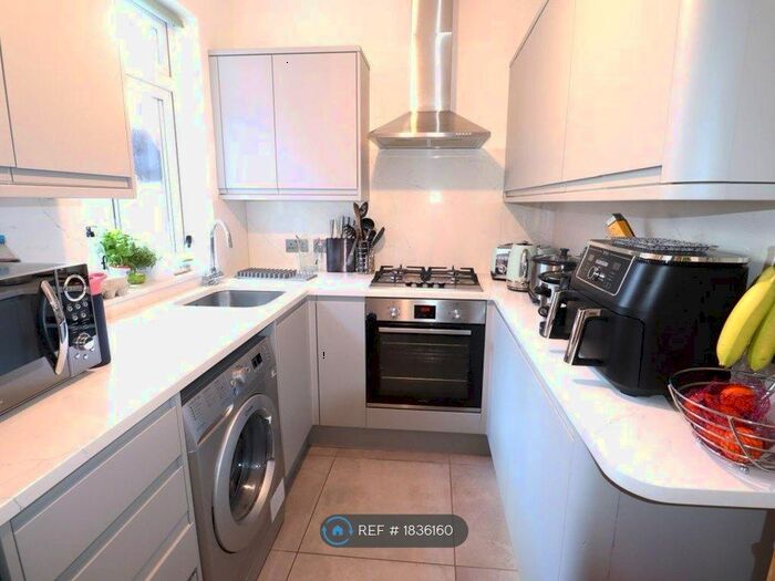 2 Bedroom End Of Terrace House To Rent In Brampton Street, Ashton-On-Ribble, Preston, PR2