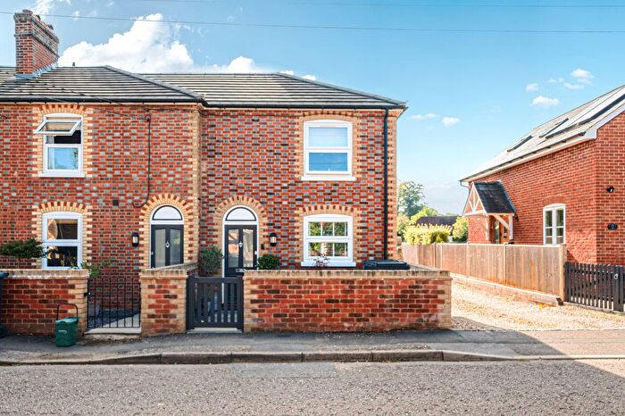 2 Bedroom End Terrace House For Sale In New Road, Milford, GU8