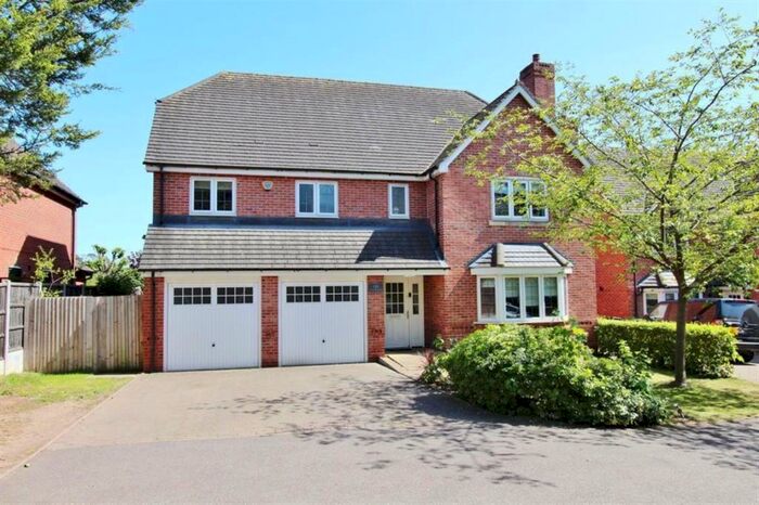 5 Bedroom House To Rent In Sutton Road, Mile Oak, Tamworth, B78
