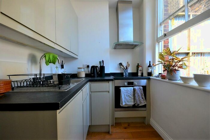 1 Bedroom Flat To Rent In Chalk Farm Road, Chalk Farm, NW1