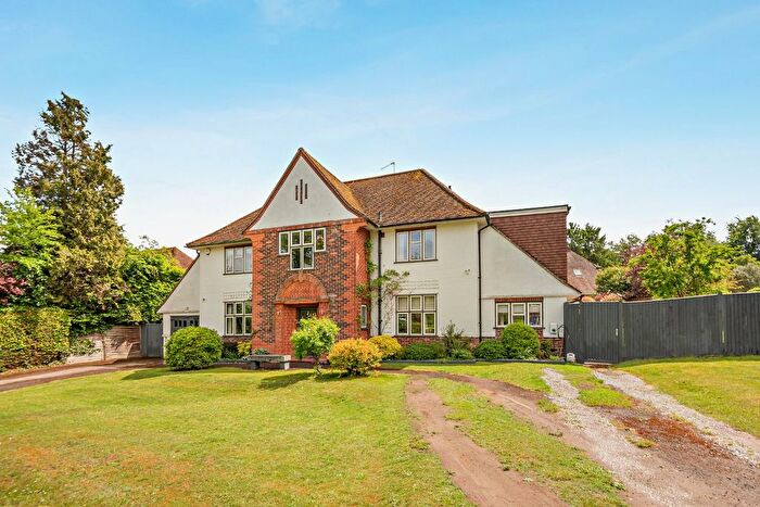 5 Bedroom Detached House For Sale In Downsway, Guildford, Surrey, GU1