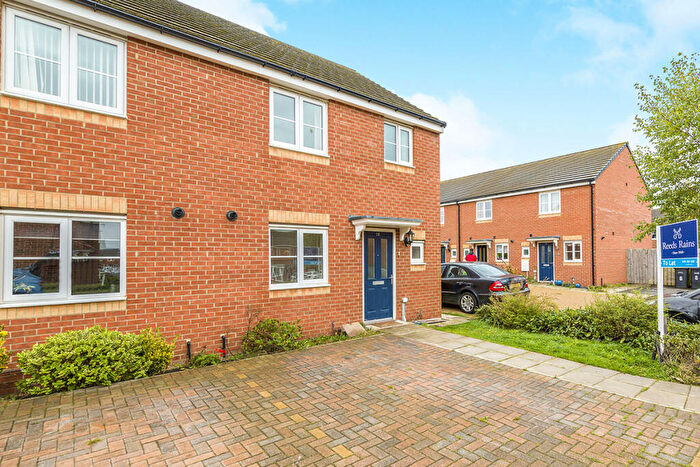 3 Bedroom House To Rent In Harle Oval, Bowburn, Durham, DH6