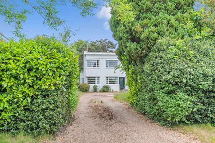 4 Bedroom House For Sale In Wilkins Green Lane, Hatfield, Hertfordshire, AL10