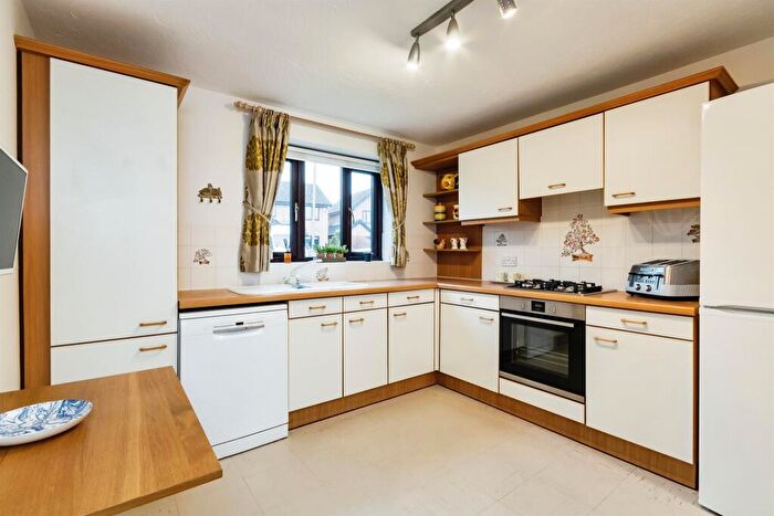 4 Bedroom Detached House For Sale In Patterdale Close, Gamston, Nottingham, NG2