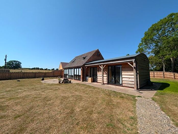 3 Bedroom Barn Conversion To Rent In Alcester Road, Radford, Worcester, WR7