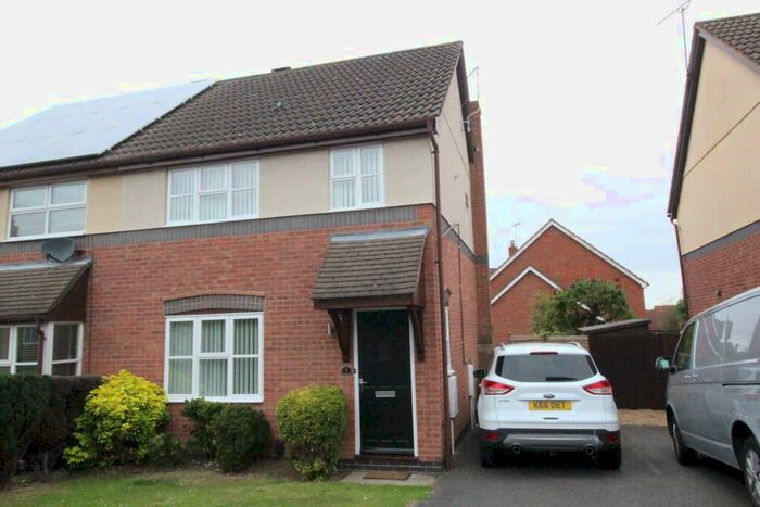 3 Bedroom Semi-Detached House To Rent In Manor Close, Worksop, S80