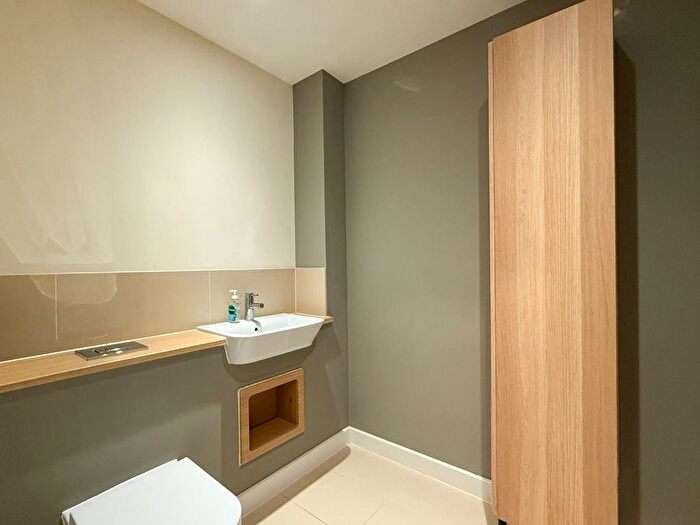 4 Bedroom Town House To Rent In Spinney Road, Trumpington, Cambridge, CB2