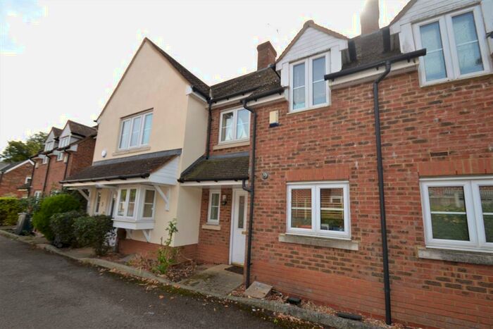 2 Bedroom Terraced House To Rent In High Street, Stevenage, SG1