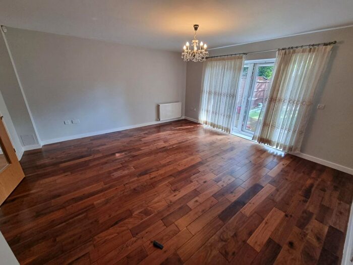 4 Bedroom Town House To Rent In Academy Place, Osterley, TW7