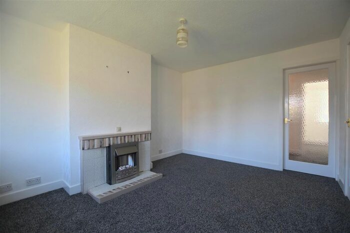 2 Bedroom Semi-Detached Bungalow To Rent In Royshaw Avenue, Blackburn, BB1
