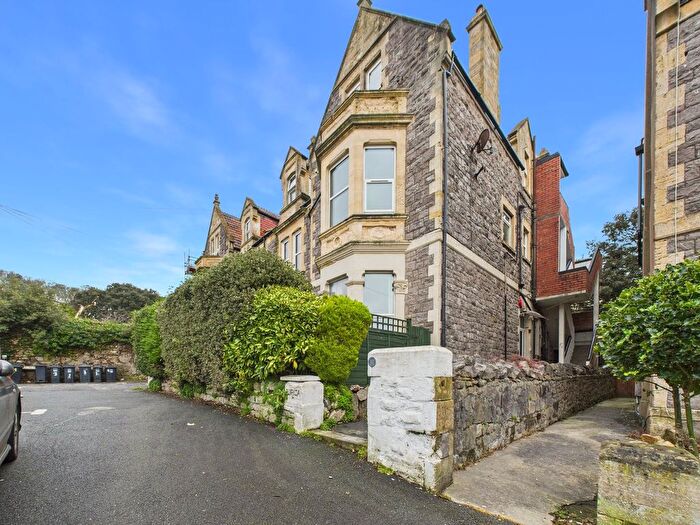 2 Bedroom Flat For Sale In Highbury Parade, Weston-Super-Mare, BS23