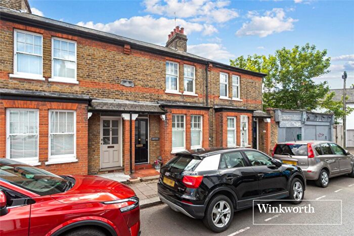 2 Bedroom Terraced House For Sale In Union Street, High Barnet, EN5