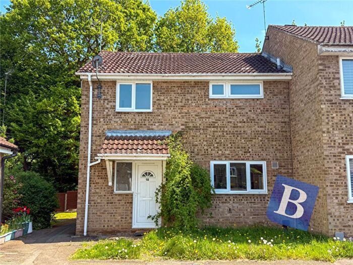3 Bedroom End Of Terrace House To Rent In Riffhams, Brentwood, Essex, CM13