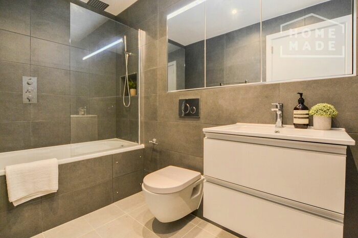 1 Bedroom Flat To Rent In Coppice Yard, Croydon, CR0