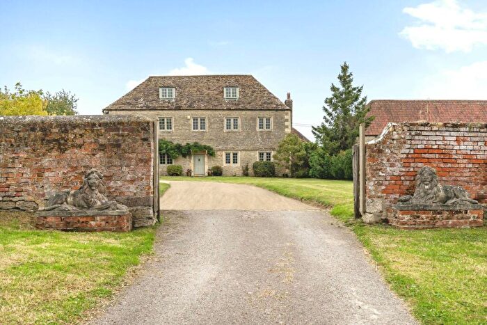 5 Bedroom Detached House For Sale In North Bradley, BA14