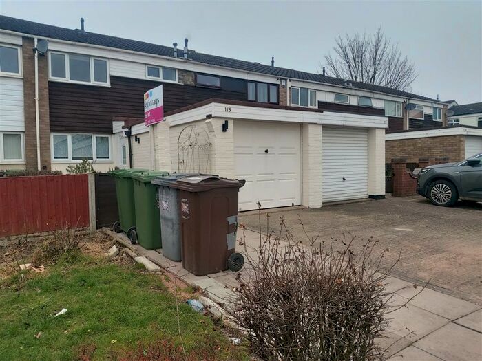 3 Bedroom House To Rent In Kingfisher Drive, Birmingham, B36