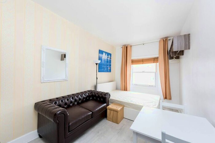 Studio To Rent In Harrington Gardens, South Kensington, London, SW7