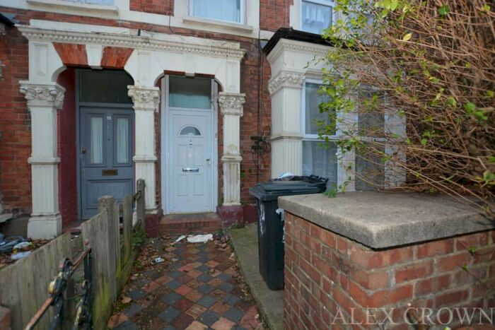 1 Bedroom Flat To Rent In Vicarage Road, Tottenham, N17