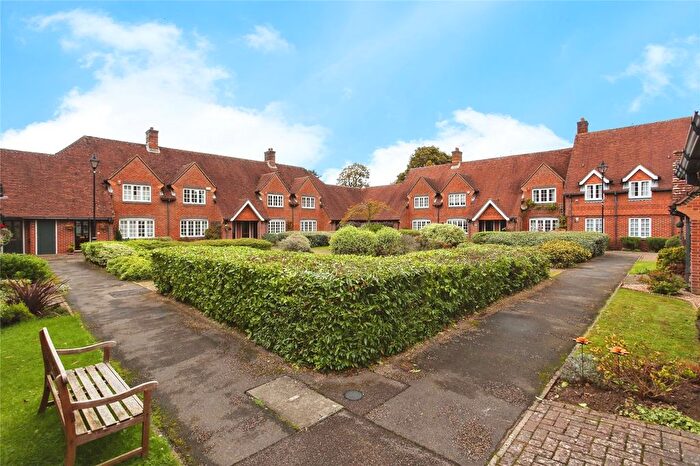 2 Bedroom End Of Terrace House For Sale In Haydens Mews, Tonbridge, Kent, TN9