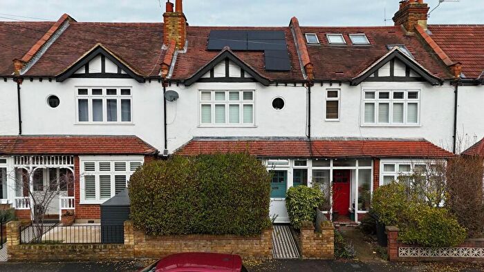 3 Bedroom Terraced House For Sale In Chestnut Grove, New Malden, KT3