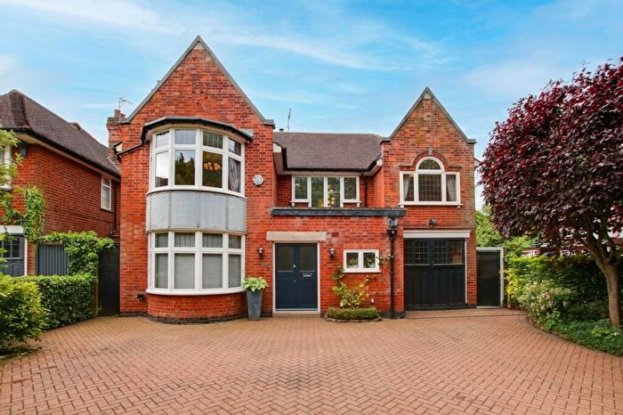 4 Bedroom Detached House For Sale In London Road, Leicester, LE2