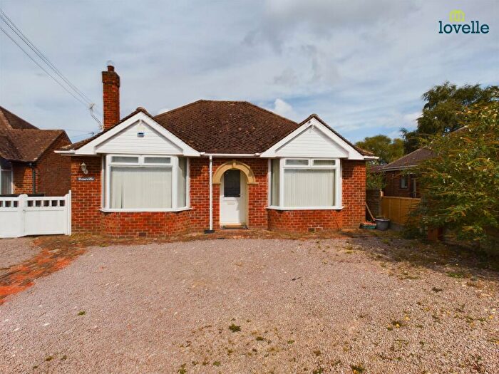 3 Bedroom Detached Bungalow To Rent In Gainsborough Road, Middle Rasen, LN8
