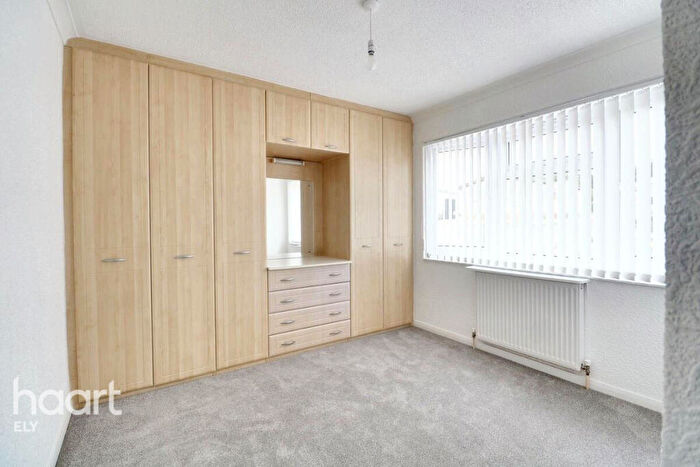 2 Bedroom Park Home For Sale In Hardwicke Fields, Haddenham, CB6