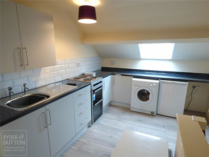 1 Bedroom Apartment To Rent In King Street, Bacup, OL13