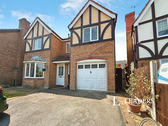 4 Bedroom Detached House To Rent In Merino Close, Stoke-On-Trent, Staffordshire, ST3