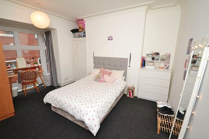 6 Bedroom Detached House To Rent In Heaton Road, Withington, Manchester, M20