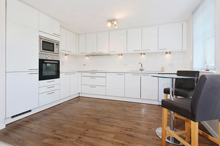 2 Bedroom Flat For Sale In / Main Street, Kirkliston, EH29