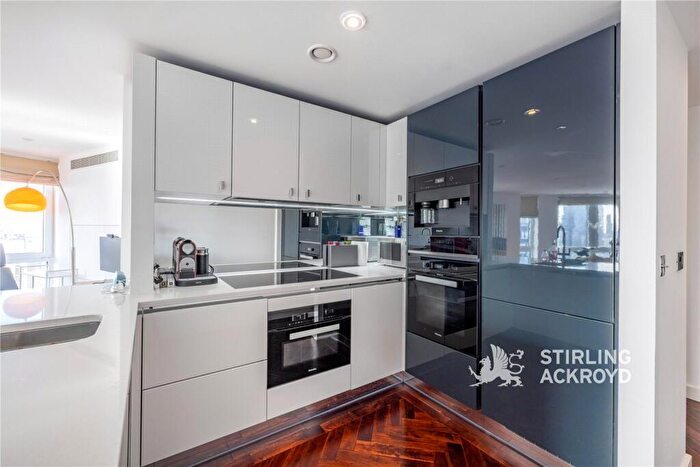 2 Bedroom Apartment To Rent In City Road, London, EC1V