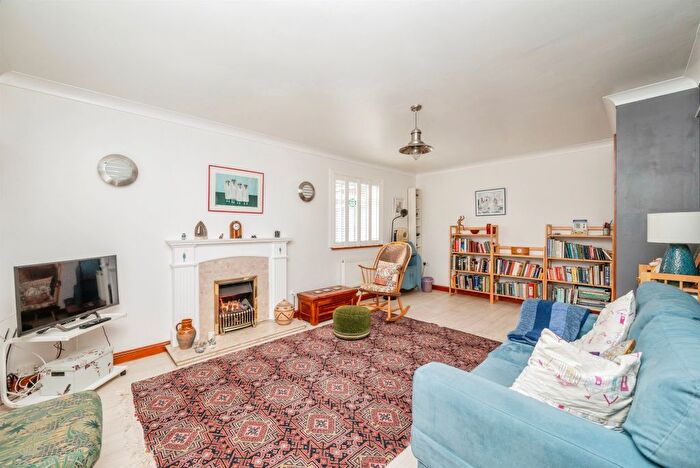 3 Bedroom Bungalow For Sale In Collingwood Drive, Mundesley, Norwich, NR11