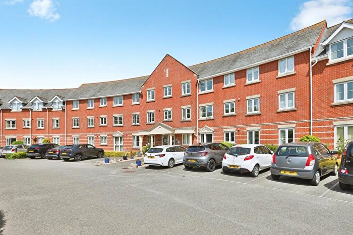 1 Bedroom Flat For Sale In Regency Crescent, Christchurch, BH23