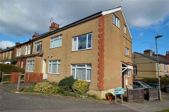 1 Bedroom Flat To Rent In Crescent Road, Barnet, North London, EN4