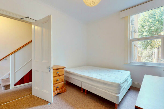 7 Bedroom House To Rent In Hayes Place, BA2