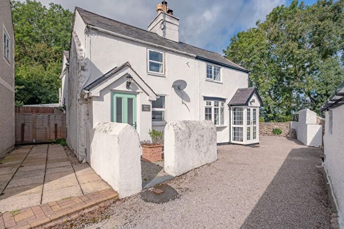 1 Bedroom Semi-Detached House For Sale In Bryn Pydew, Llandudno Junction, LL31