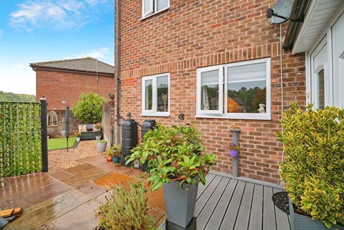 1 Bedroom Semi-detached House For Sale In Buckingham Way, Dorchester, Dorset, DT1