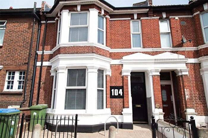 1 Bedroom Flat To Rent In Bernard Street, Southampton, Hampshire, SO14