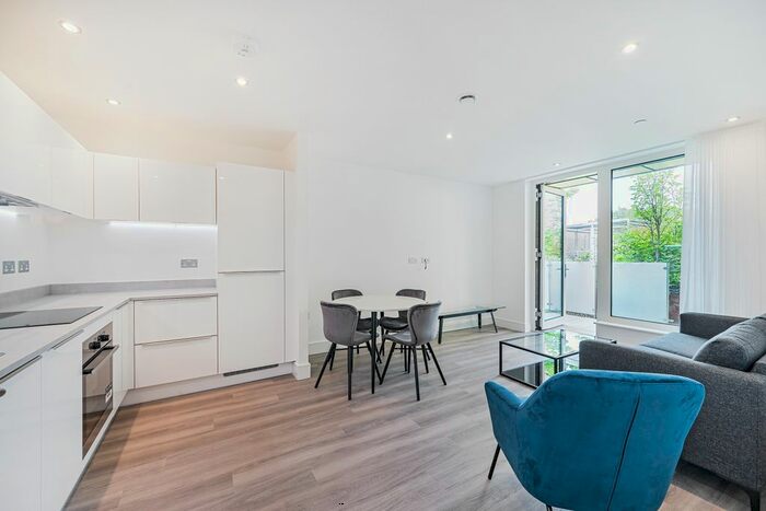 2 Bedroom Flat To Rent In Alwyne Court, Garnet Place, West Drayton, UB7