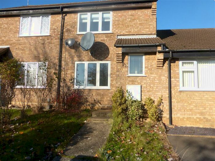 2 Bedroom House To Rent In Sycamore Close, Ipswich, IP8