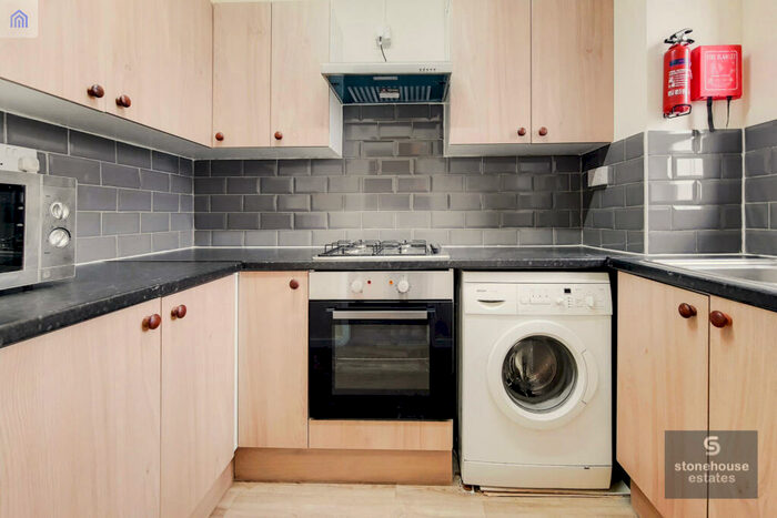 2 Bedroom Apartment To Rent In Ritchie House, Hazellville Road, London, N19
