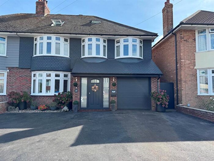 4 Bedroom Semi Detached House For Sale In Weymouth Bay Avenue, Weymouth, DT3