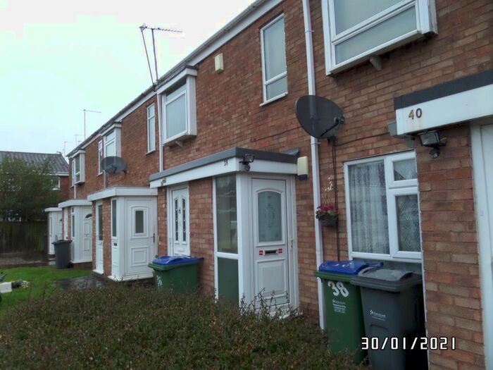 1 Bedroom Flat To Rent In Warren Close, Tipton DY4
